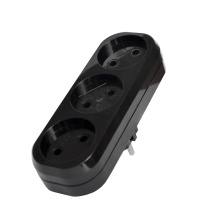 Тройник Универсал 10А б/з плоский черный (50)