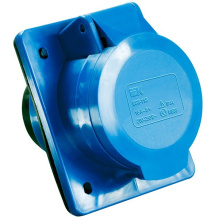 Розетка 413 встр. 2Р+Е 16А 220В IP44 MAGNUM IEK (10)