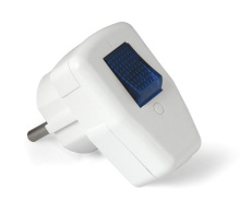 Вилка Универсал угловая с/з выкл 16А белая (24)**