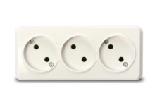Розетка Smartbuy Юпитер 3-ая б/з белый (10/100)