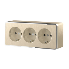 Розетка Werkel Gallant 3-ая с/з шторки шампань рифленый (5)